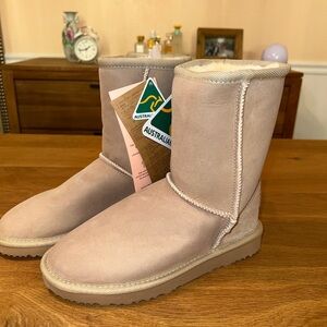 Original UGG since 1974 mid boot
